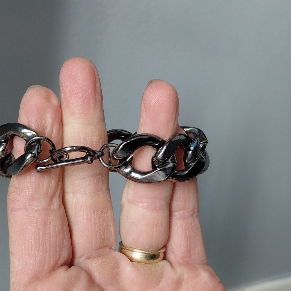 Chunky Iridescent Chain Link Bracelet - Picture 5 of 6